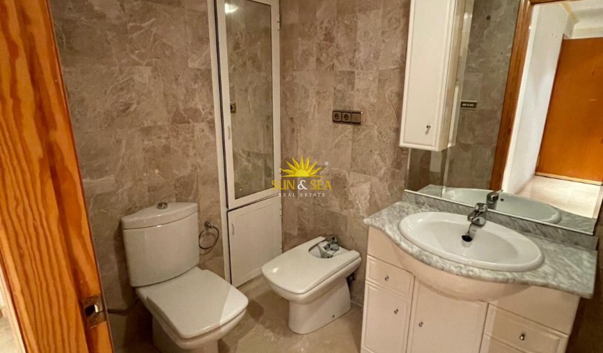 Alquiler a largo plazo - Apartamento - Albatera