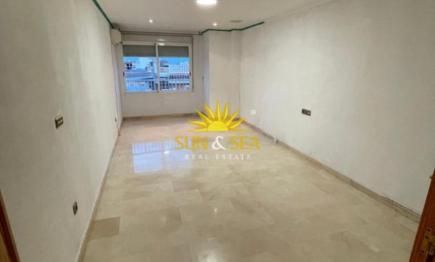 Alquiler a largo plazo - Apartamento - Albatera