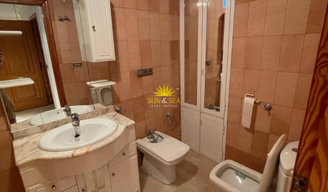 Alquiler a largo plazo - Apartamento - Albatera