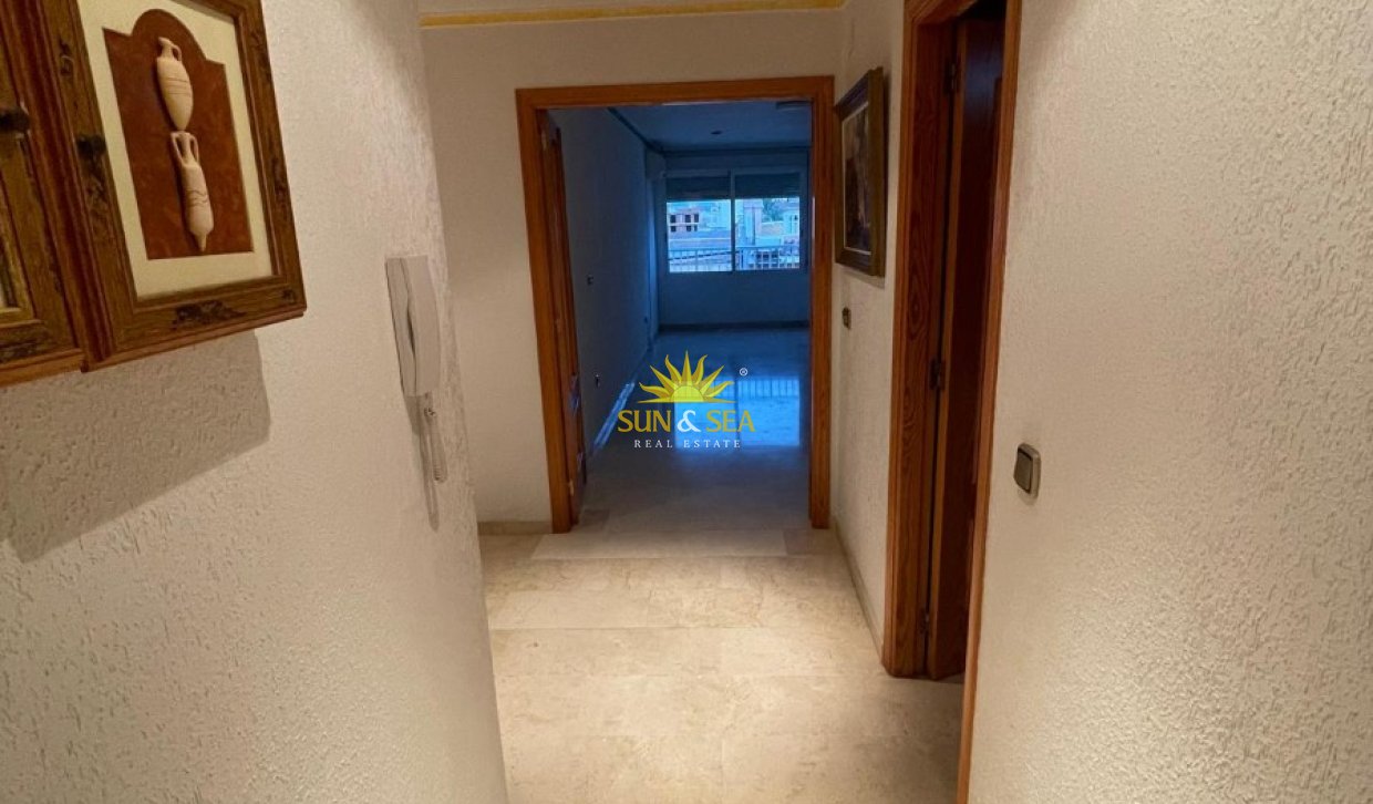 Alquiler a largo plazo - Apartamento - Albatera