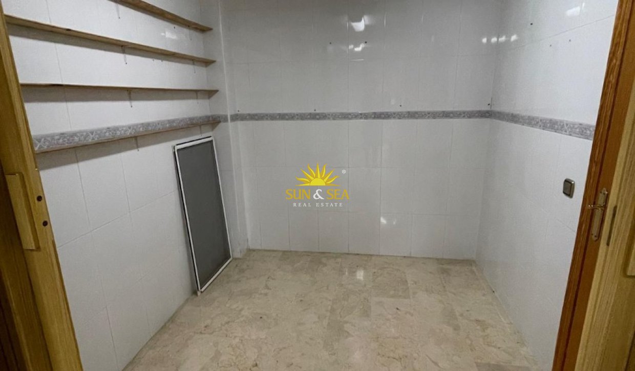 Alquiler a largo plazo - Apartamento - Albatera