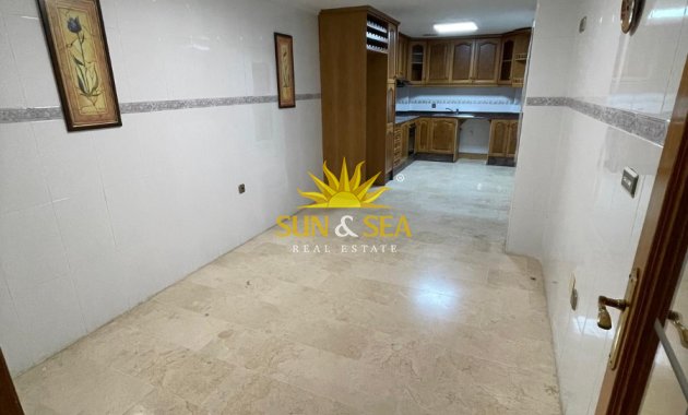Alquiler a largo plazo - Apartamento - Albatera