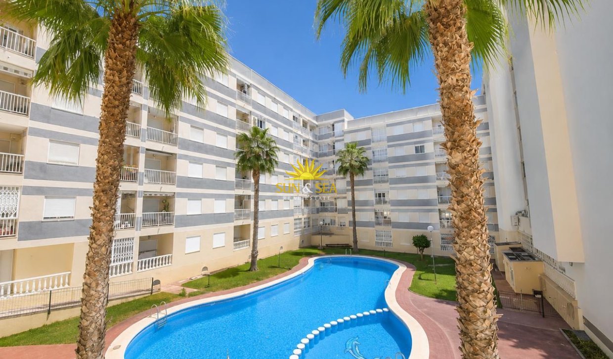 Wiederverkauf - Wohnung - Torrevieja - Centro