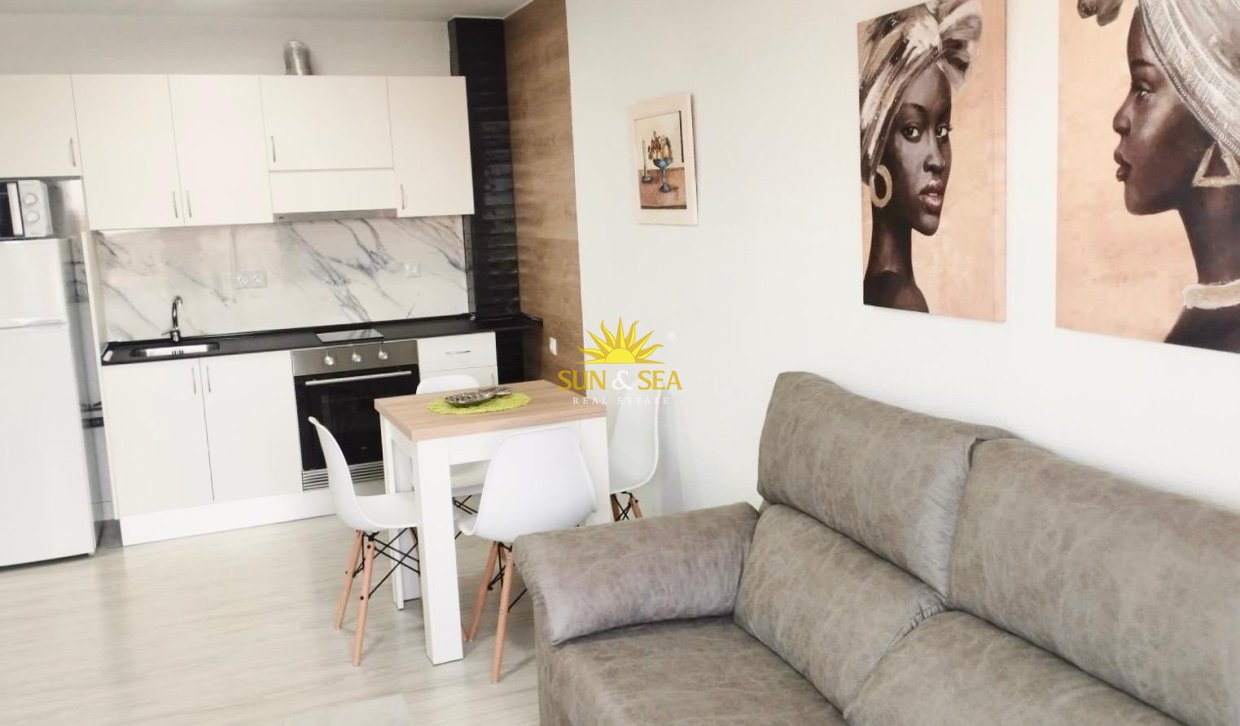 Kurzzeit-Vermietung - Wohnung - 