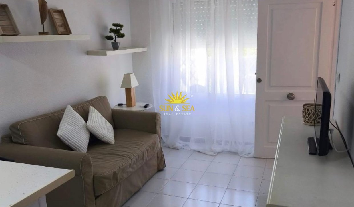 Location à long terme - Ground Floor - Torrevieja - El Acequión - Los Náufragos