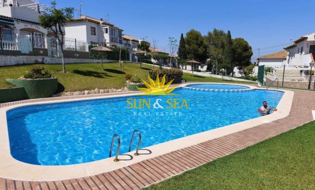 Location à long terme - Ground Floor - Torrevieja - El Acequión - Los Náufragos
