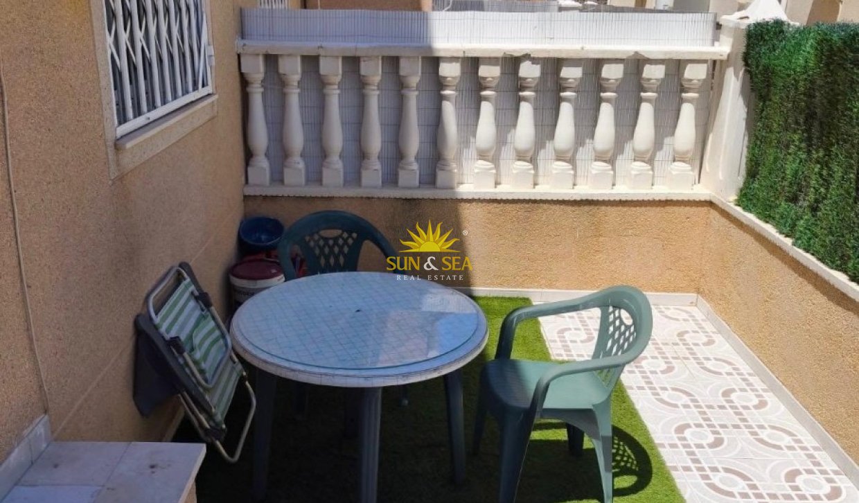Location à long terme - Ground Floor - Torrevieja - El Acequión - Los Náufragos
