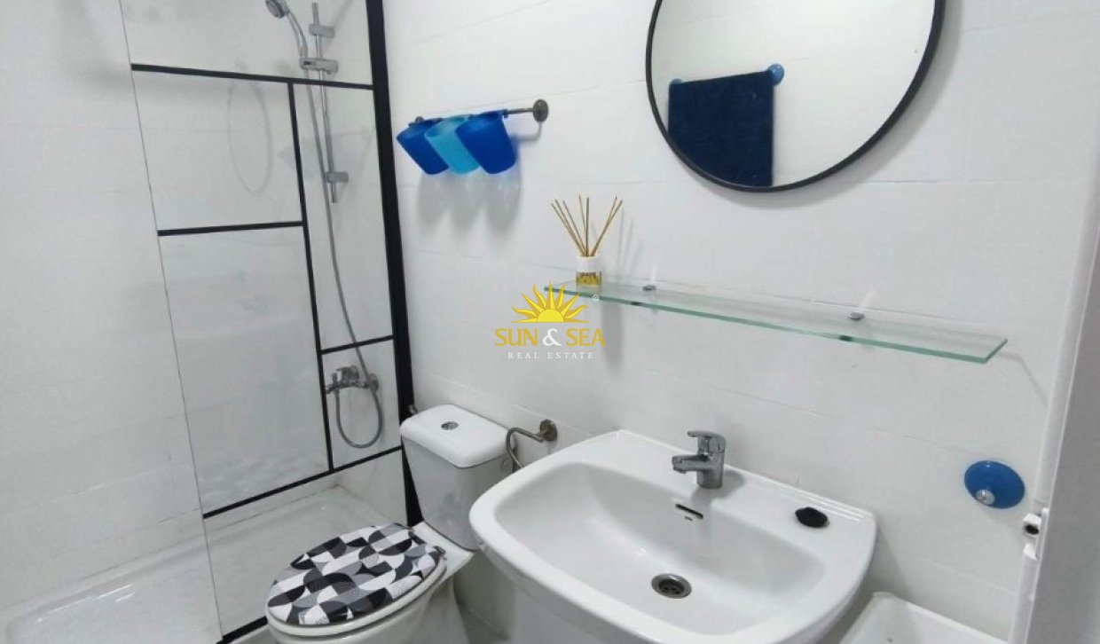 Location à long terme - Ground Floor - Torrevieja - El Acequión - Los Náufragos