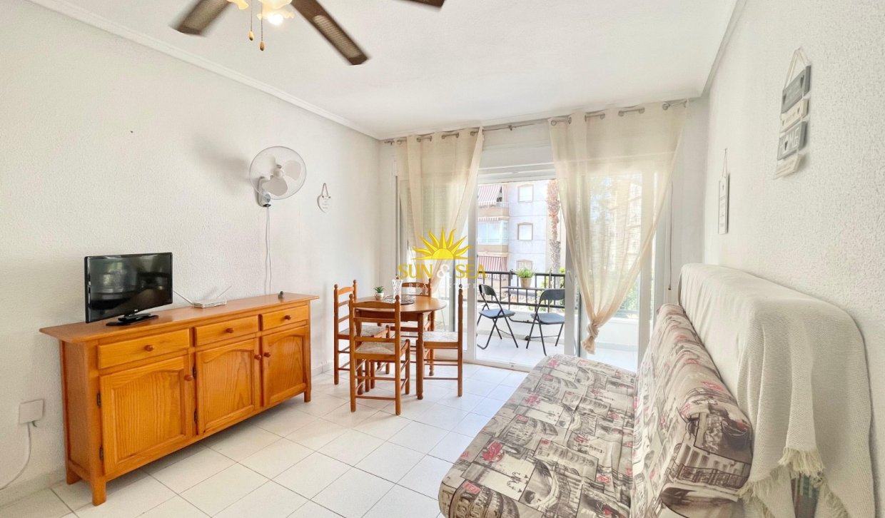 Revente - Appartement - Torrevieja - Centro