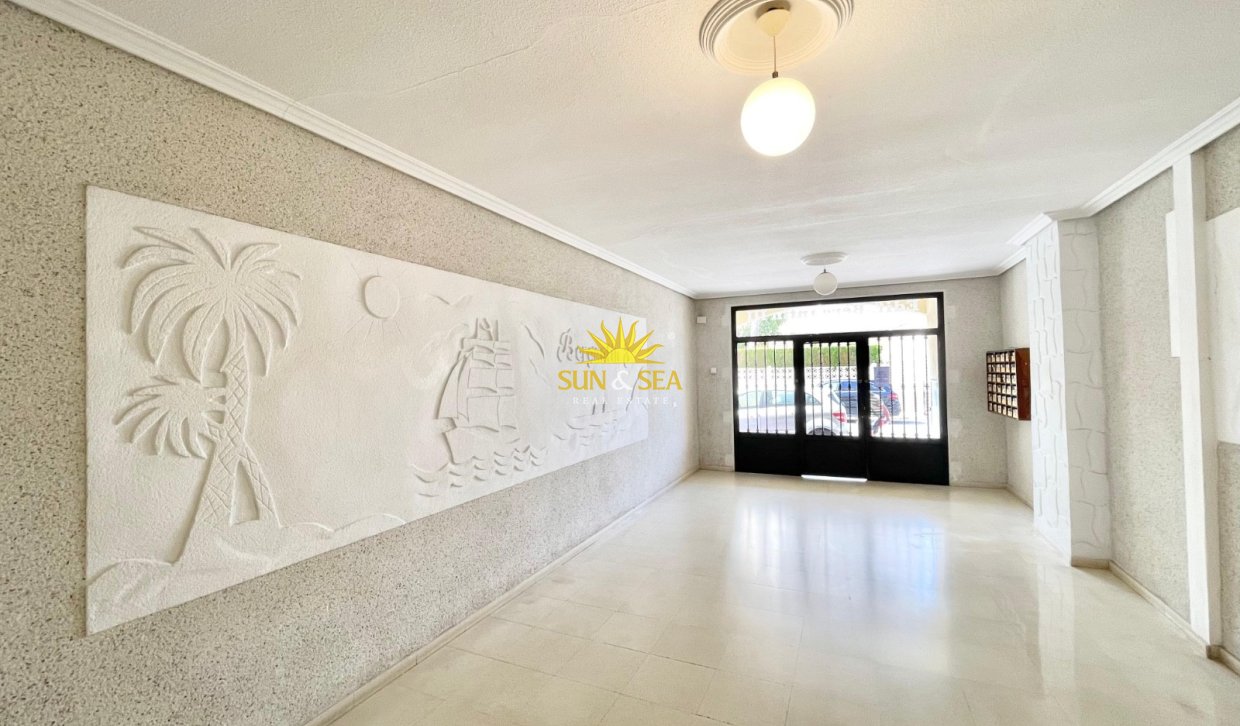 Revente - Appartement - Torrevieja - Centro