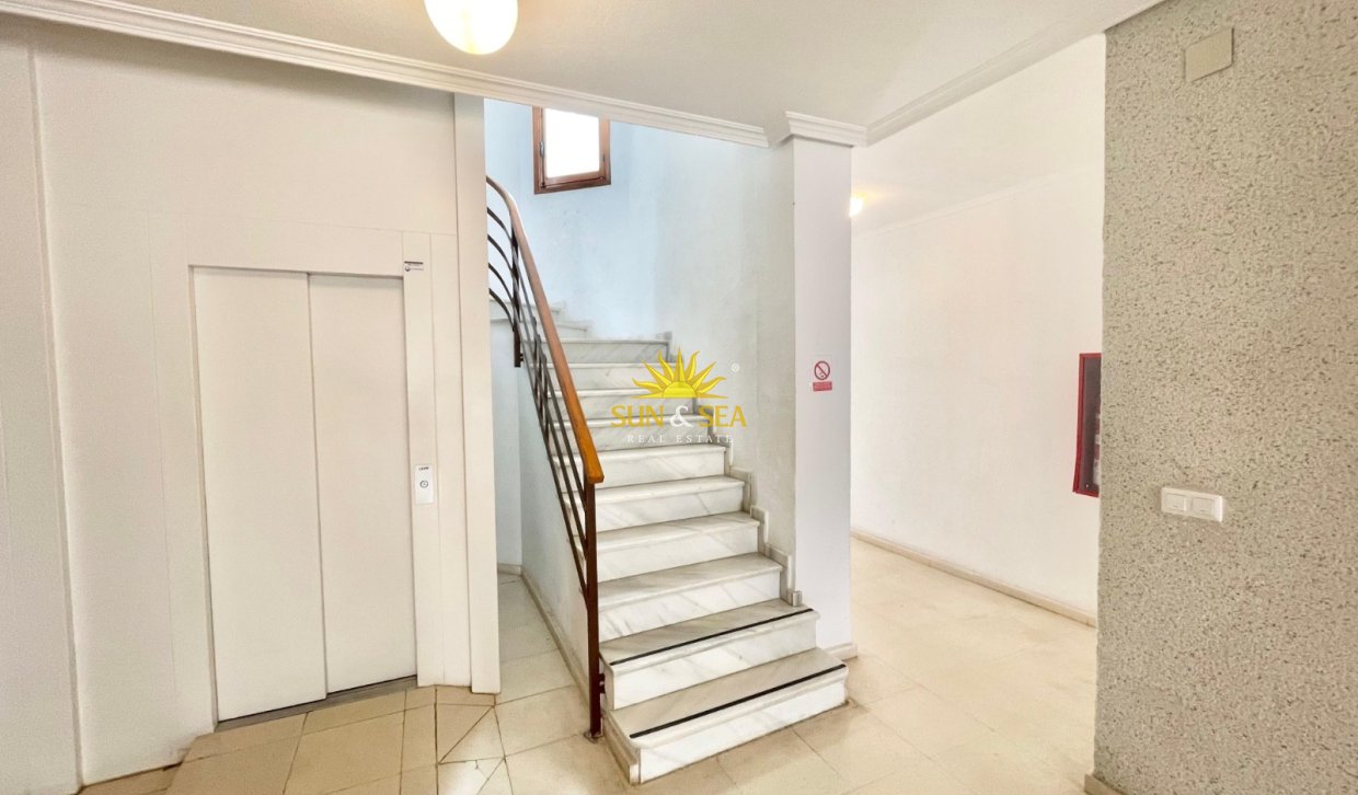 Revente - Appartement - Torrevieja - Centro