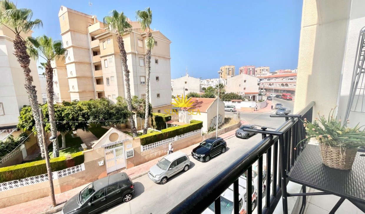 Revente - Appartement - Torrevieja - Centro