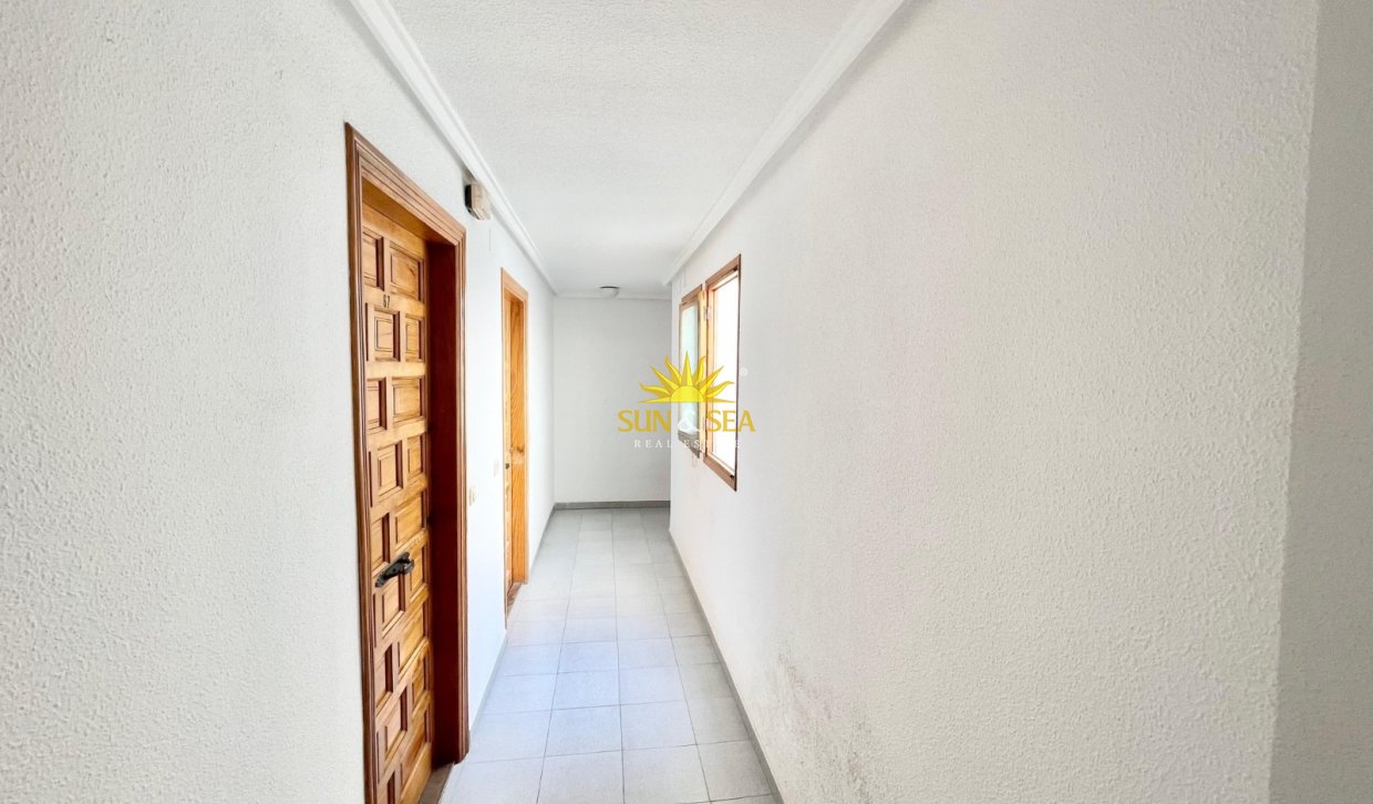 Revente - Appartement - Torrevieja - Centro