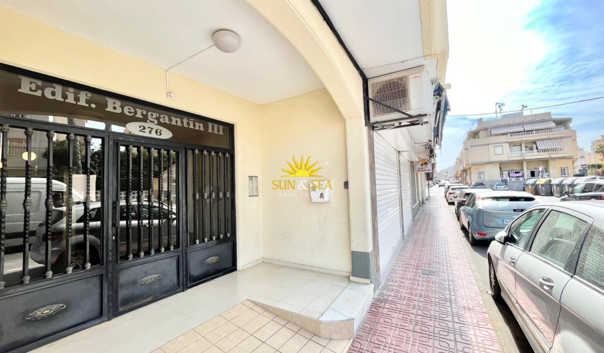 Revente - Appartement - Torrevieja - Centro