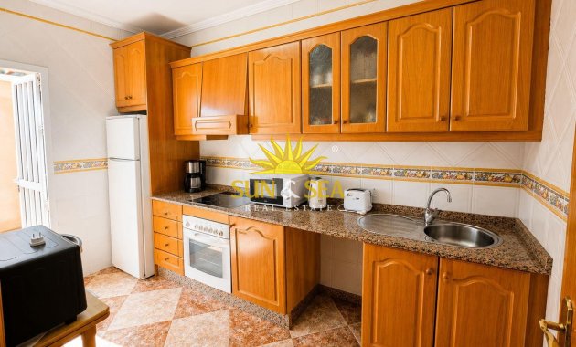 Resale - Townhouse - Torrevieja - torrevieja