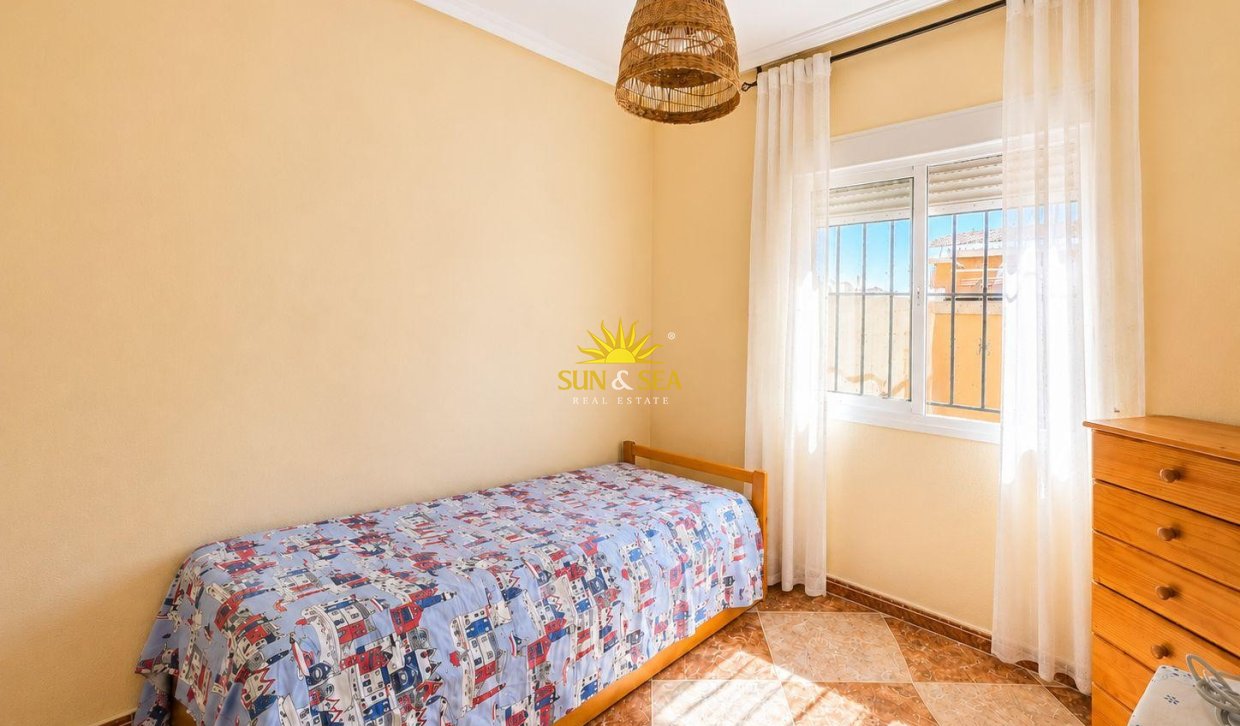 Resale - Townhouse - Torrevieja - torrevieja