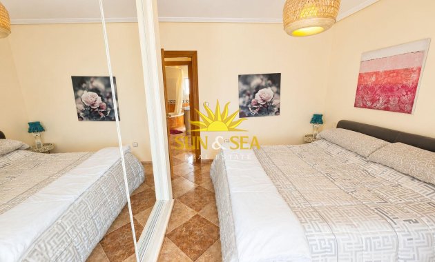 Resale - Townhouse - Torrevieja - torrevieja