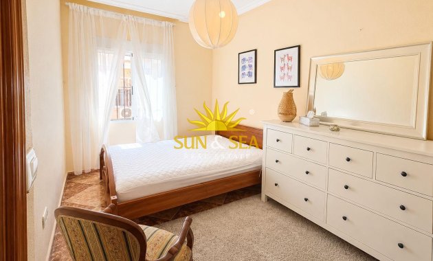 Resale - Townhouse - Torrevieja - torrevieja