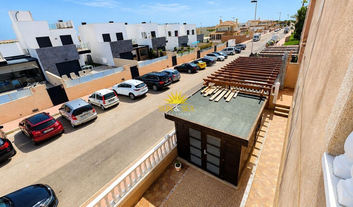 Resale - Townhouse - Torrevieja - torrevieja