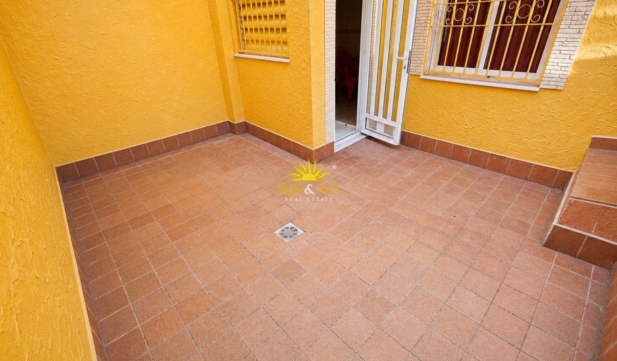 Resale - Apartment - Rojales