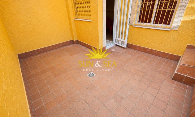 Resale - Apartment - Rojales