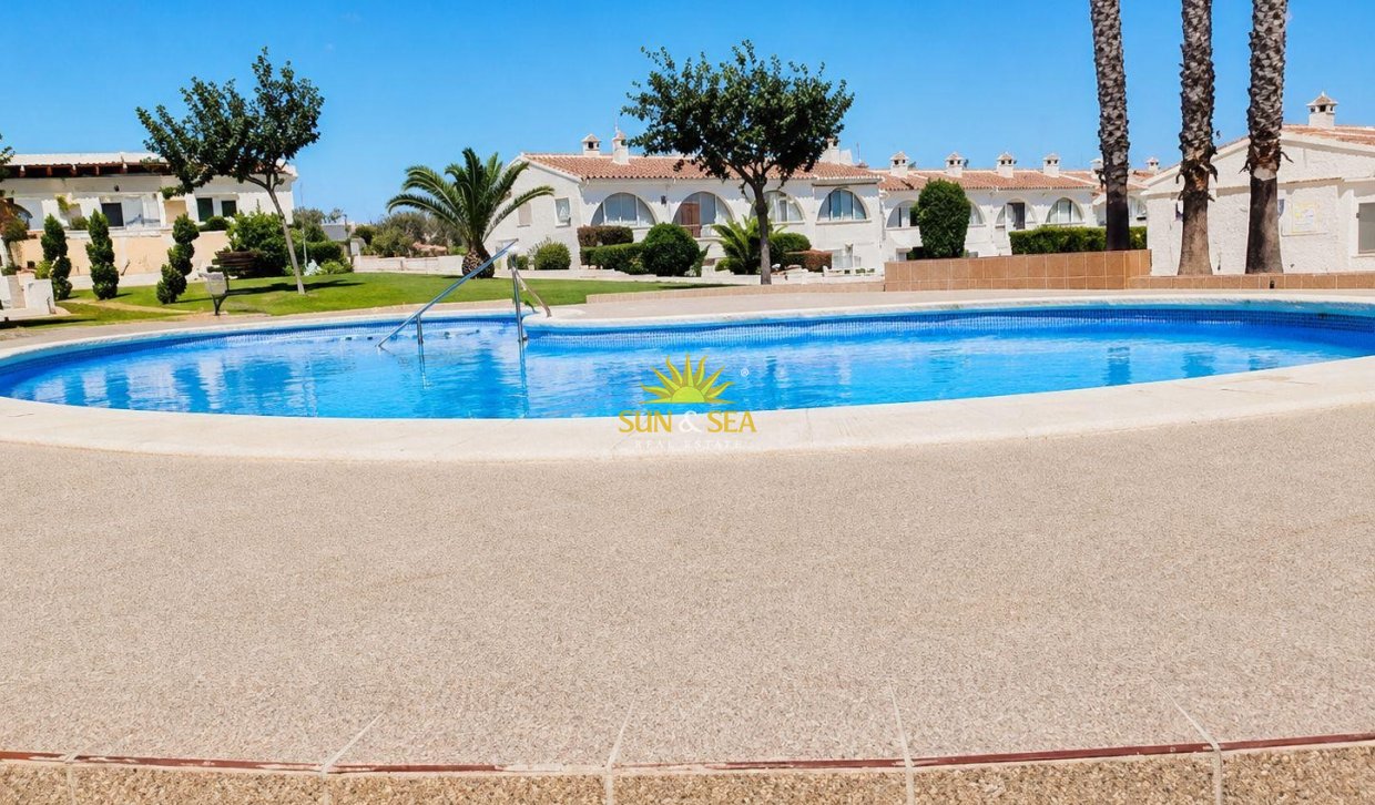 Reventa - Chalet adosado - Ciudad quesada