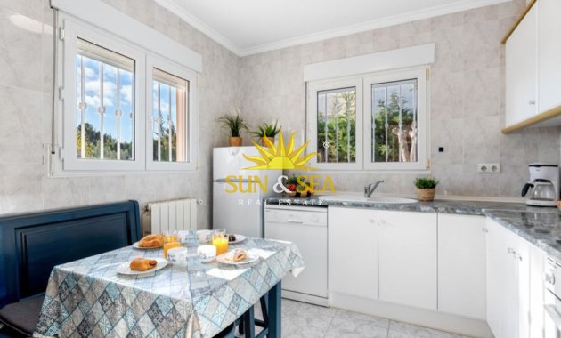 Alquiler a largo plazo - Chalet - Calpe - Calpe urbanizaciones