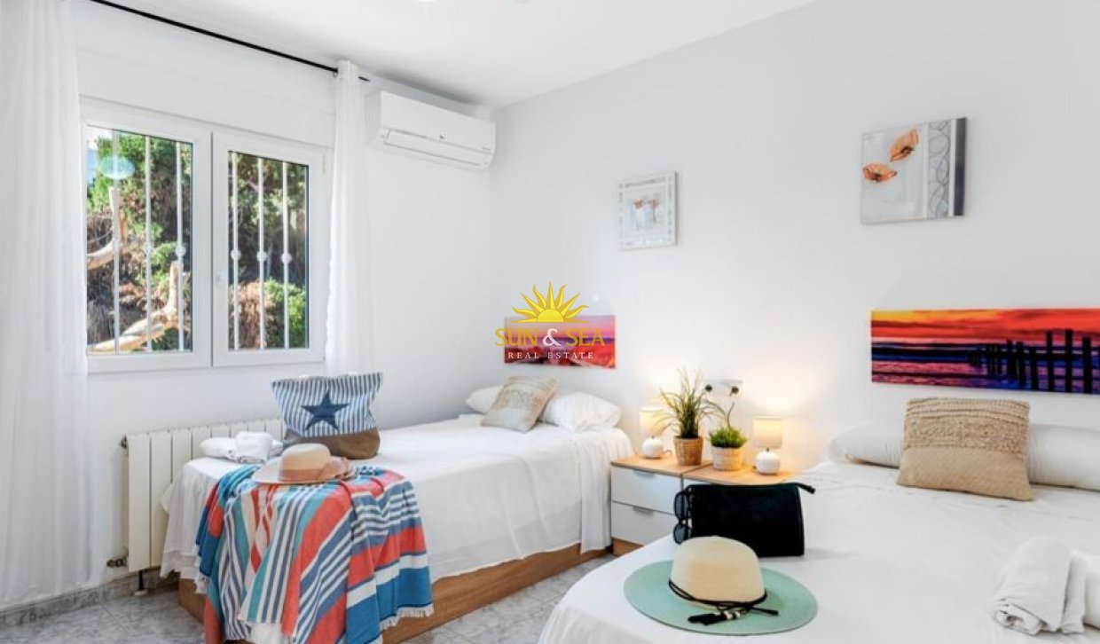 Alquiler a largo plazo - Chalet - Calpe - Calpe urbanizaciones