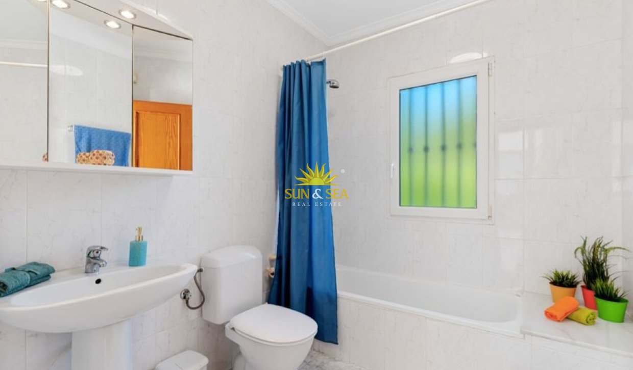 Alquiler a largo plazo - Chalet - Calpe - Calpe urbanizaciones
