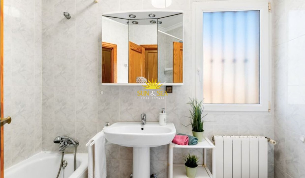 Alquiler a largo plazo - Chalet - Calpe - Calpe urbanizaciones