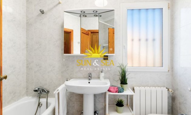Alquiler a largo plazo - Chalet - Calpe - Calpe urbanizaciones