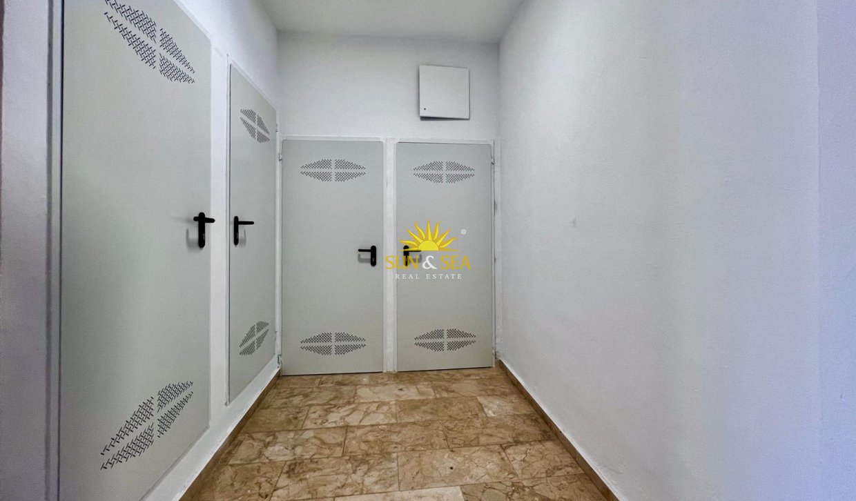 Reventa - Apartamento - Torrevieja - Acequion