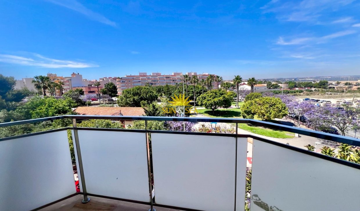 Revente - Appartement - Torrevieja - Acequion