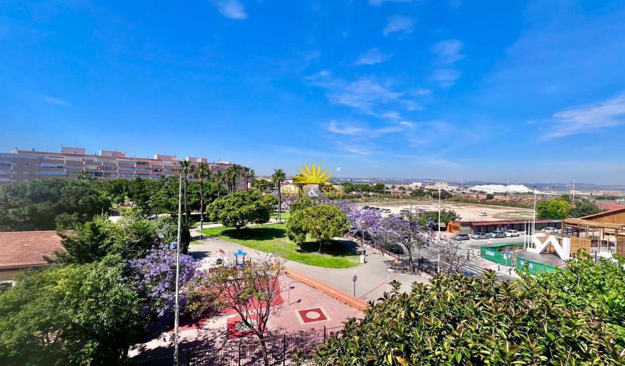 Revente - Appartement - Torrevieja - Acequion