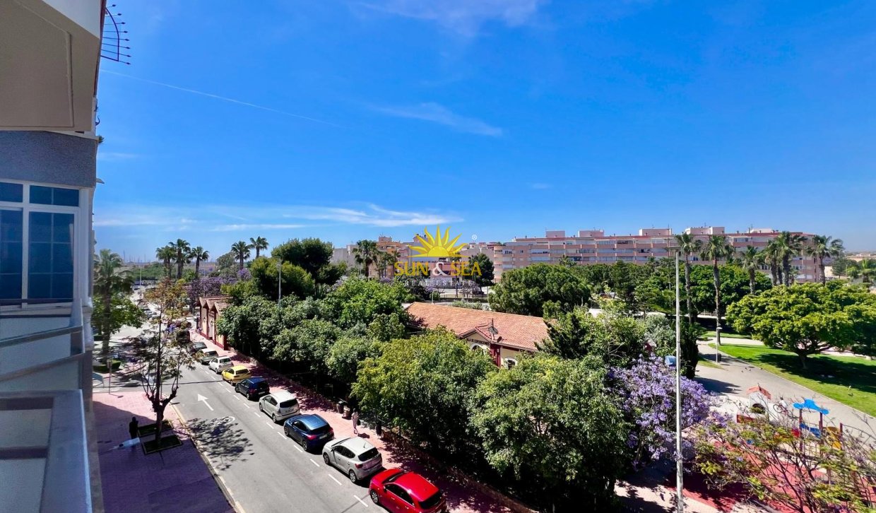 Revente - Appartement - Torrevieja - Acequion