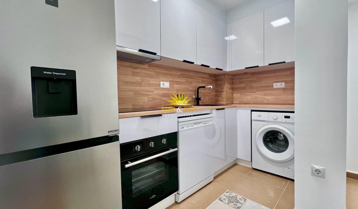 Revente - Appartement - Torrevieja - Acequion