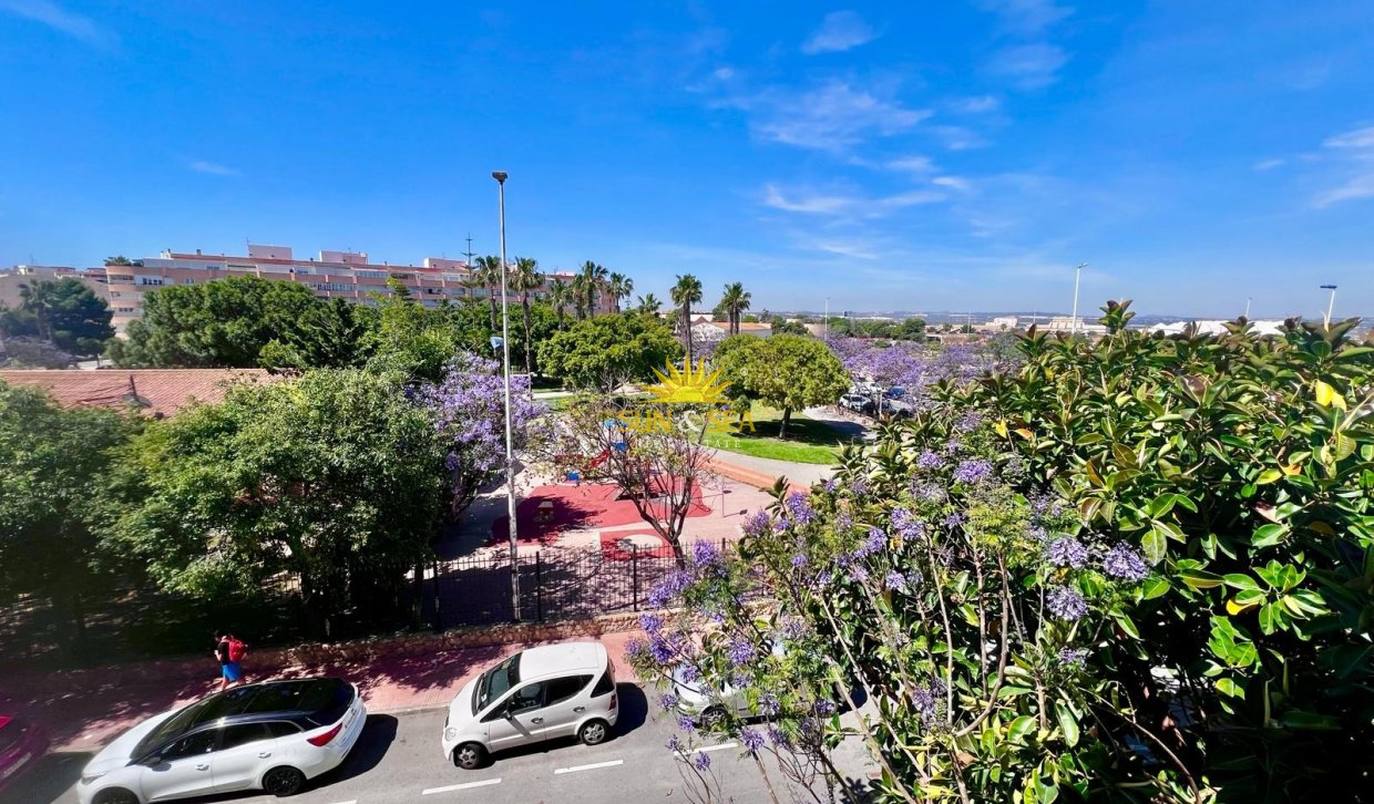 Revente - Appartement - Torrevieja - Acequion