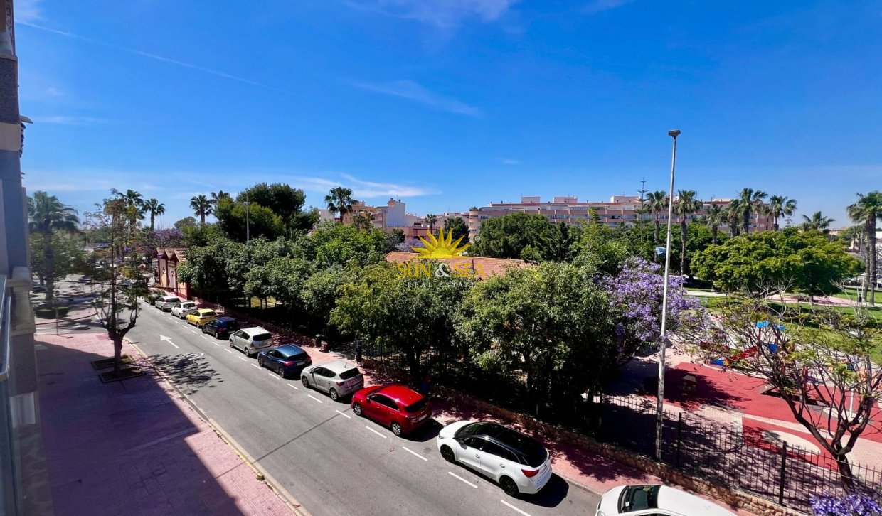 Revente - Appartement - Torrevieja - Acequion