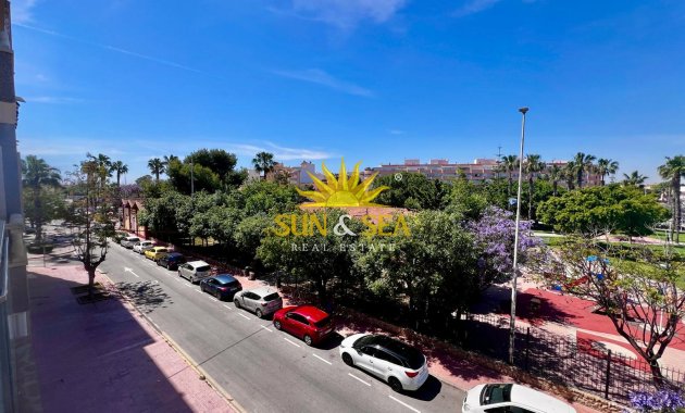 Revente - Appartement - Torrevieja - Acequion