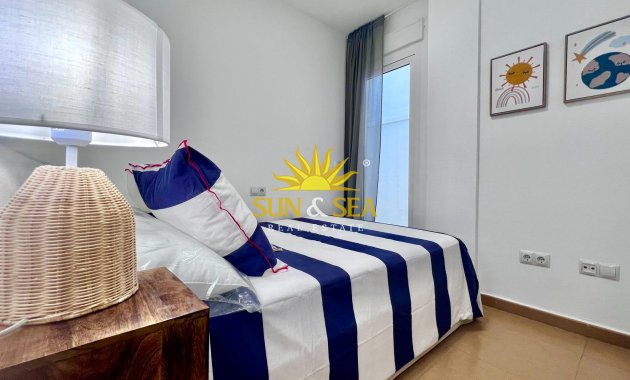 Resale - Apartment - Torrevieja - Acequion