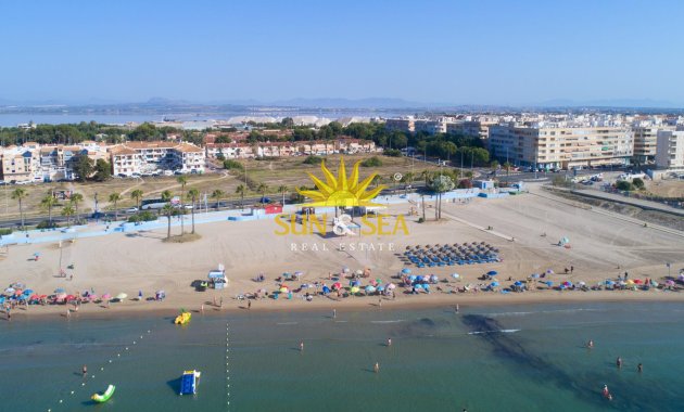Resale - Apartment - Torrevieja - Acequion