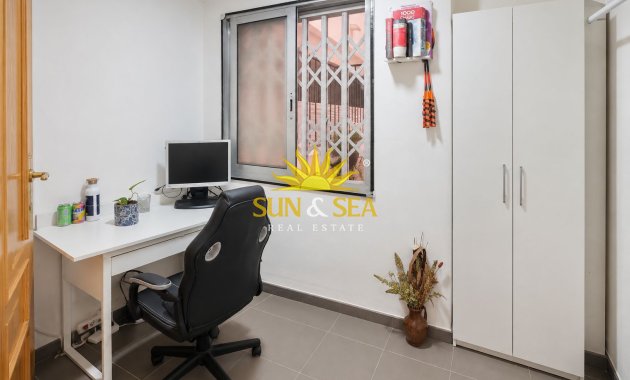 Alquiler a largo plazo - Apartamento - Torrevieja - Playa de los Locos