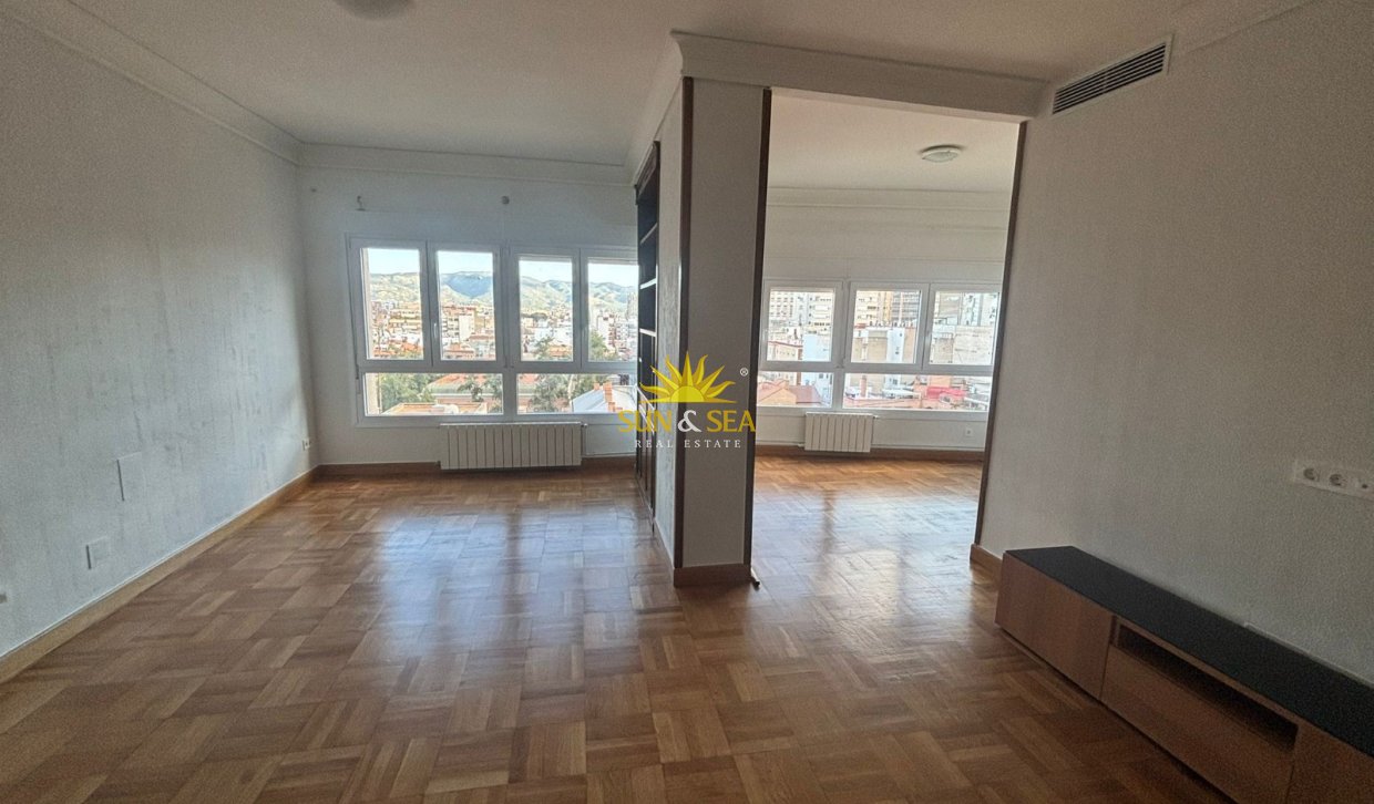 Alquiler a largo plazo - Apartamento - Murcia
