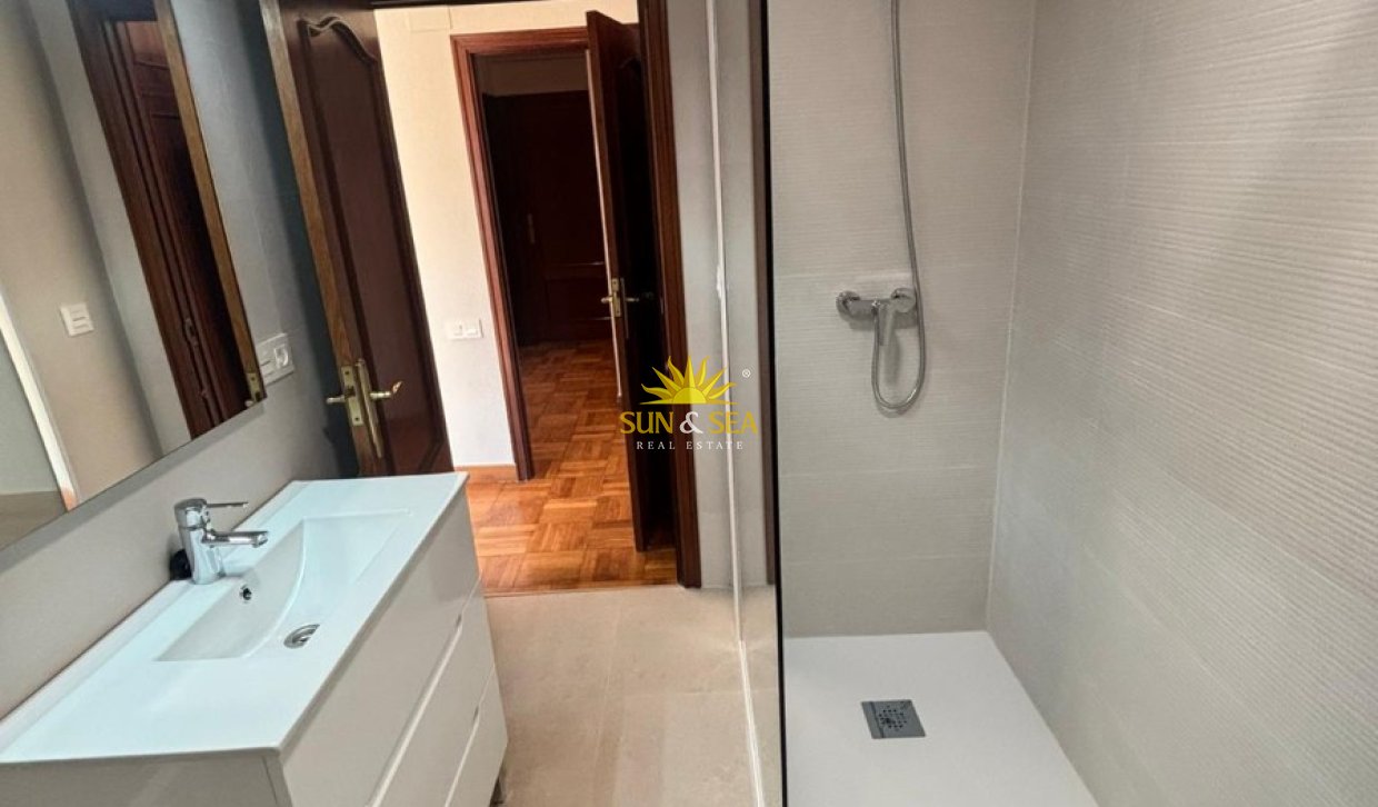 Alquiler a largo plazo - Apartamento - Murcia
