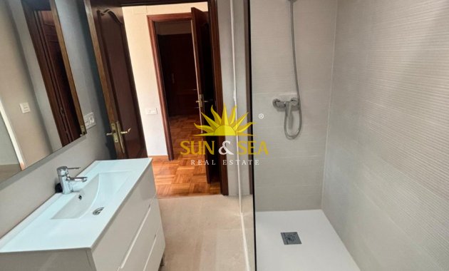 Alquiler a largo plazo - Apartamento - Murcia