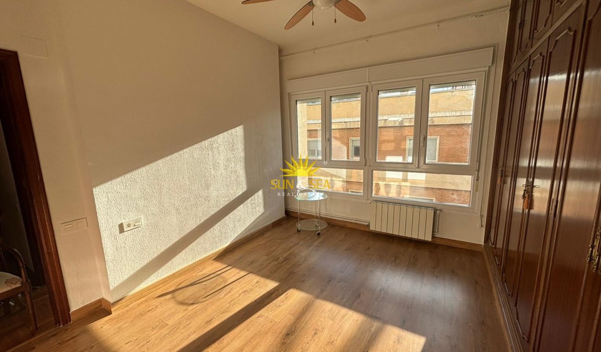 Alquiler a largo plazo - Apartamento - Murcia