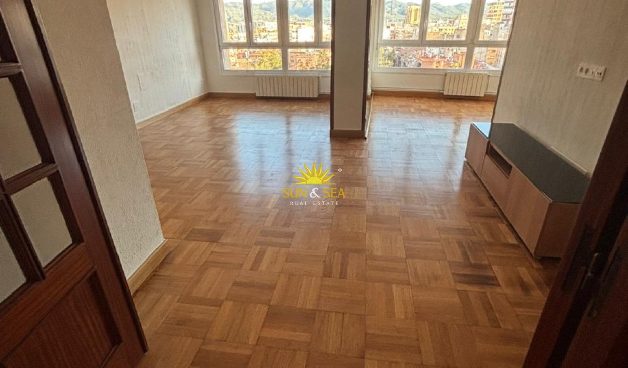 Alquiler a largo plazo - Apartamento - Murcia