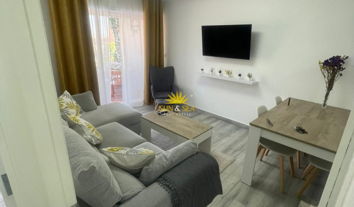 Alquiler a largo plazo - Apartamento - Torrevieja - Punta prima
