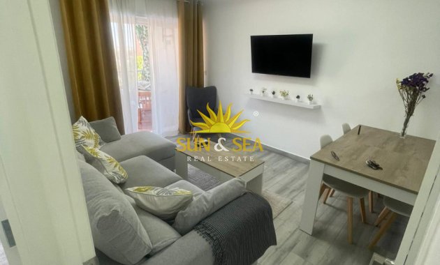 Alquiler a largo plazo - Apartamento - Torrevieja - Punta prima