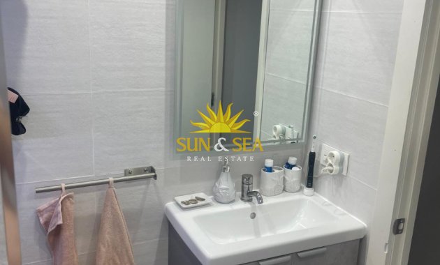 Alquiler a largo plazo - Apartamento - Torrevieja - Punta prima